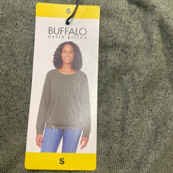 Sweater - Picture 5 of 6